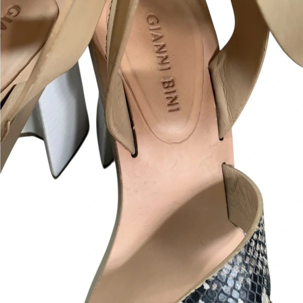 Gianni Bini Marilane snake print block heel sandal women’s shoe size 7.5